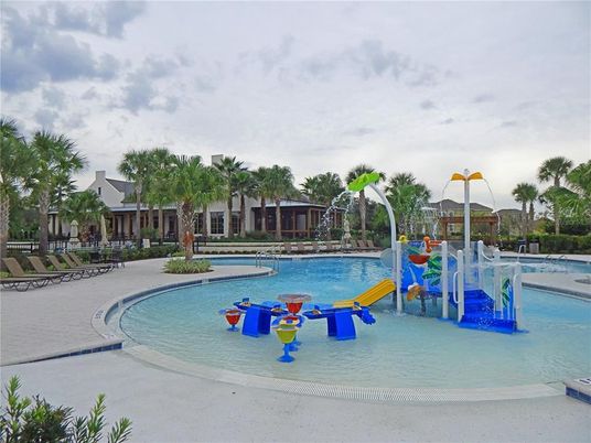 Exterior, Playground, Pool