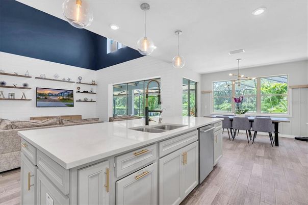 Dining room, Interior, Kitchen, Pendant Lights, Recessed Lighting, Wood Texture Flooring