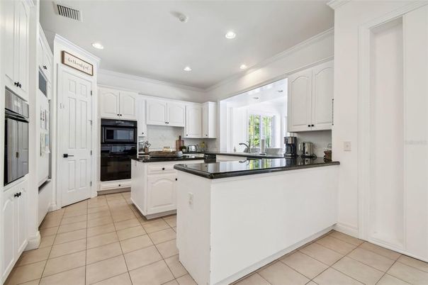 Interior, Kitchen, Recessed Lighting