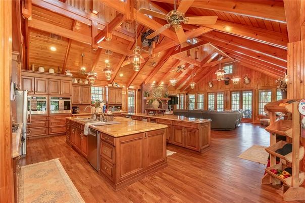 Interior, Kitchen, Living room, Wooden Beams, Wooden Ceilings, Wood Texture Flooring
