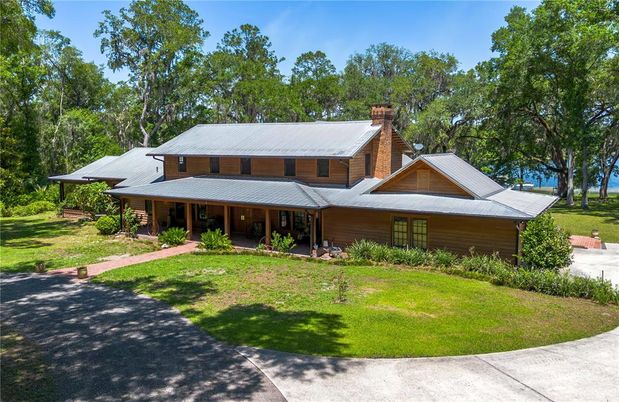 Backyard, Exterior, Facade, Log Home