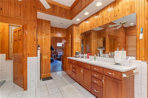 Interior, Kitchen, Recessed Lighting, Wooden Walls