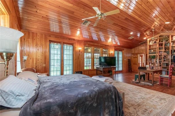 Bedroom, Home Office, Interior, Recessed Lighting, Wooden Ceilings, Wood Texture Flooring, Wooden Walls