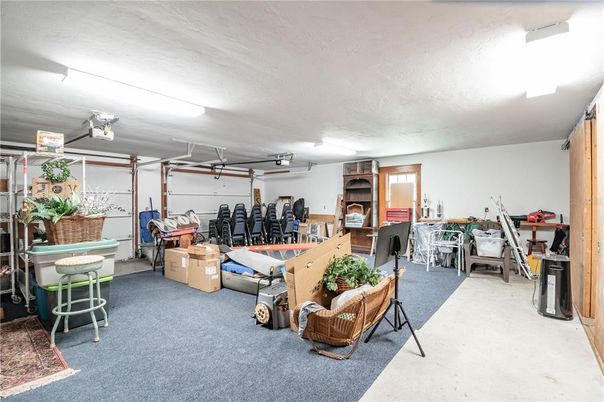 Garage, Interior