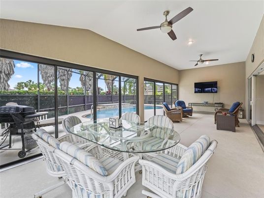 Dining room, Interior, Living room, Recessed Lighting, Sun Room