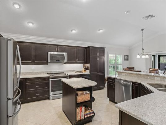 Dining room, Interior, Kitchen, Pendant Lights, Recessed Lighting, Stainless Steel Appliances