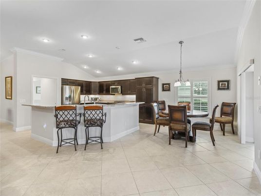 Dining room, Interior, Kitchen, Pendant Lights, Recessed Lighting, Stainless Steel Appliances