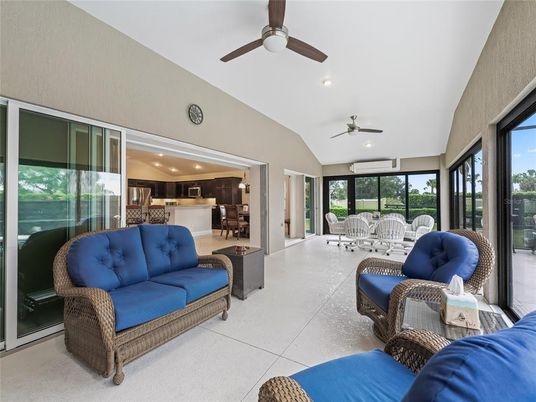 Dining room, Interior, Kitchen, Recessed Lighting