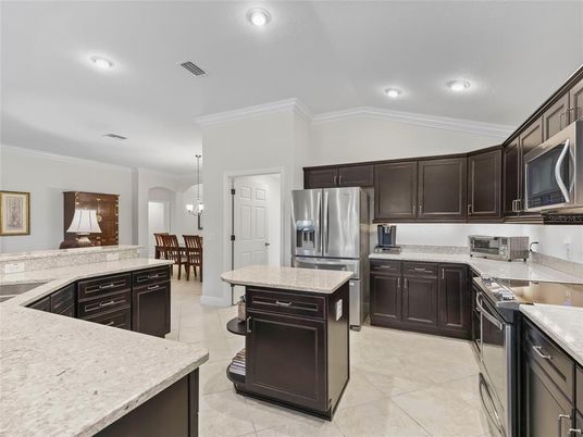 Dining room, Interior, Kitchen, Pendant Lights, Recessed Lighting, Stainless Steel Appliances