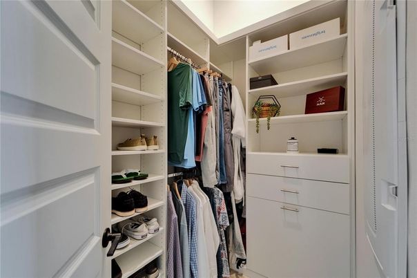 Interior, Walk-in Closets