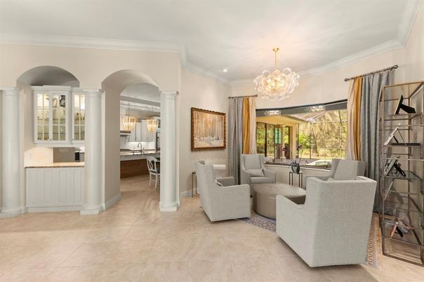 Chandelier, Interior, Living room