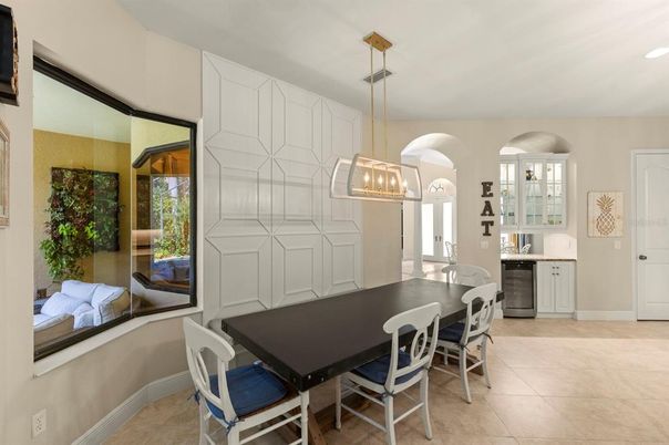 Dining room, Interior, Kitchen, Pendant Lights, Recessed Lighting