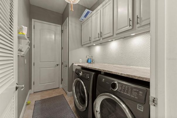 Interior, Washer