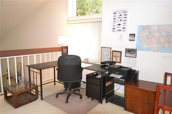 Home Office, Interior