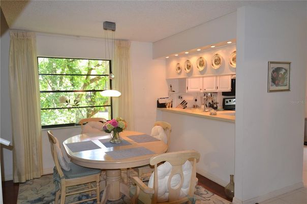 Dining room, Interior, Kitchen, Pendant Lights, Recessed Lighting