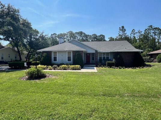 Backyard, Exterior, Facade, Ranch
