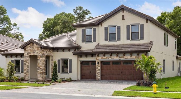 Attached, Exterior, Facade, Mediterranean