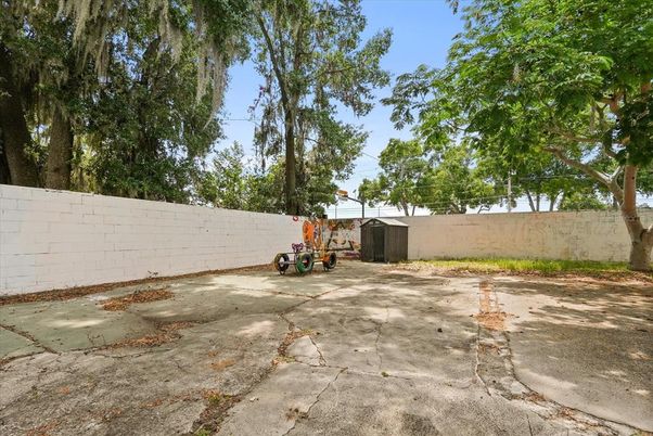 Backyard, Exterior