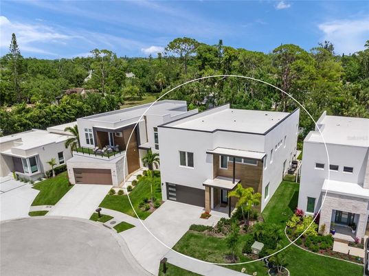 Exterior, Drone