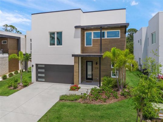 Attached, Exterior, Facade, Modern