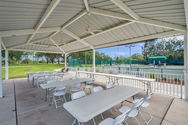Exterior, Tennis Courts