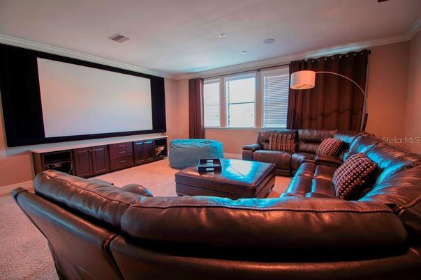 Interior, Living room, Projection Screen, Recessed Lighting, Theatre Room