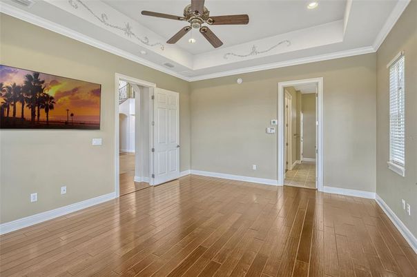 Empty room, Interior, Recessed Lighting, Wood Texture Flooring