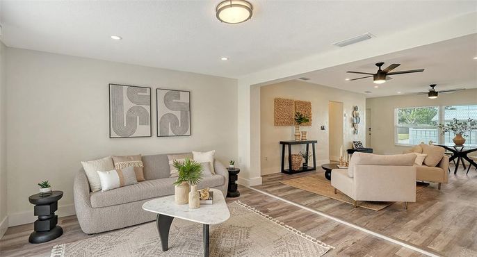Dining room, Interior, Living room, Recessed Lighting, Wood Texture Flooring