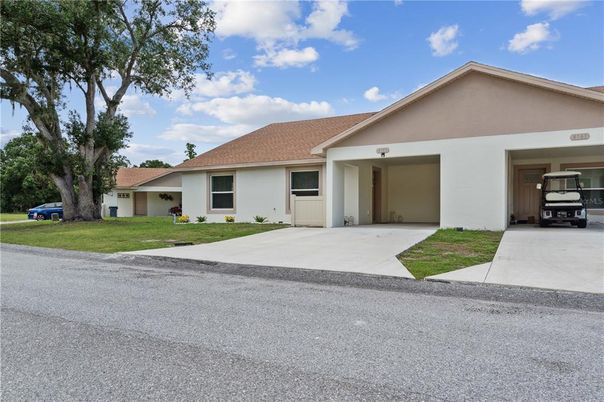 Attached, Exterior, Facade, Ranch