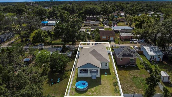 Exterior, Drone