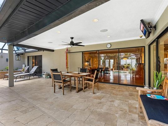 Dining room, Interior, Recessed Lighting