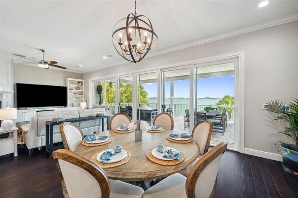 Chandelier, Dining room, Interior, Living room, Recessed Lighting, Water, Wood Texture Flooring
