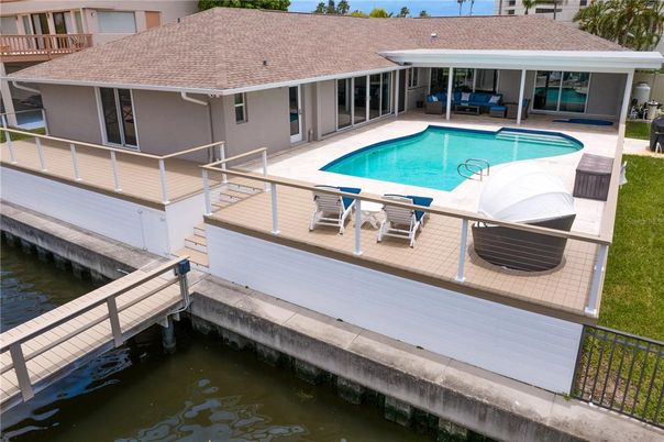Exterior, Pool, Water