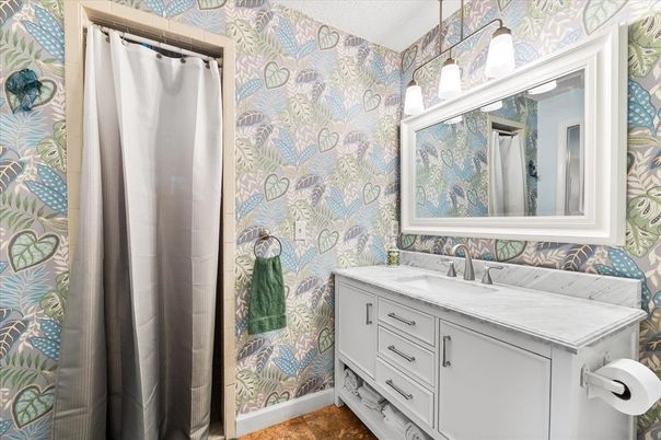 Bathroom, Interior, Pendant Lights