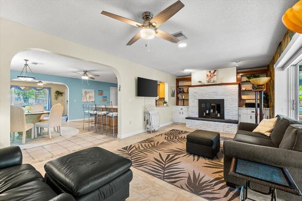 Dining room, Fireplace, Interior, Living room, Pendant Lights, Recessed Lighting