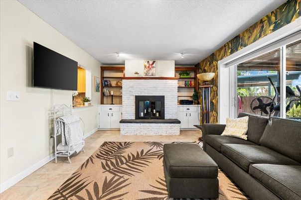 Fireplace, Interior, Living room