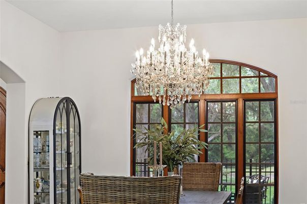 Chandelier, Interior