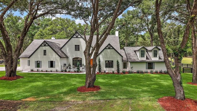Backyard, Exterior, Facade, Farmhouse