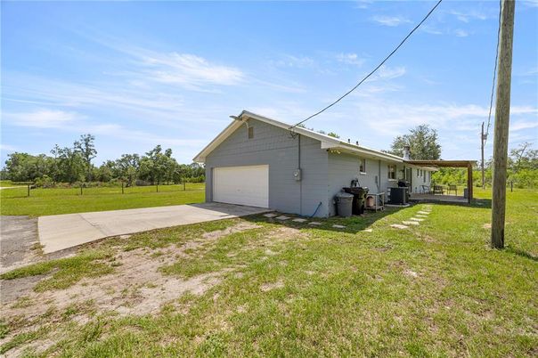 Backyard, Detached Garage, Exterior