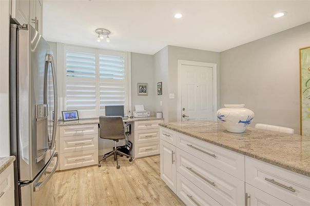 Home Office, Interior, Kitchen, Recessed Lighting, Wood Texture Flooring