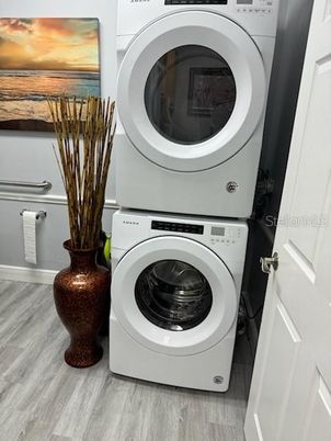 Interior, Utility Closets, Washer, Water, Wood Texture Flooring