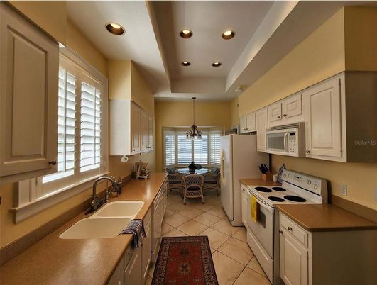 Dining room, Interior, Kitchen, Pendant Lights, Recessed Lighting