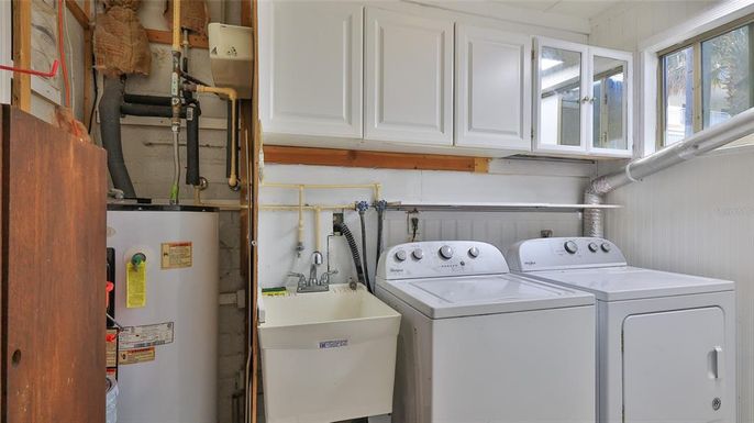 Interior, Washer
