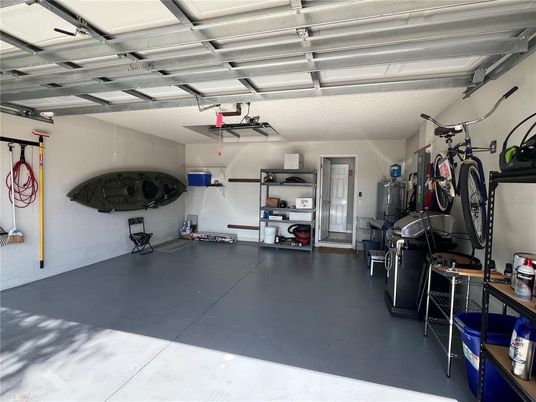Garage, Interior