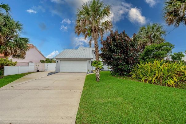 Backyard, Detached Garage, Exterior