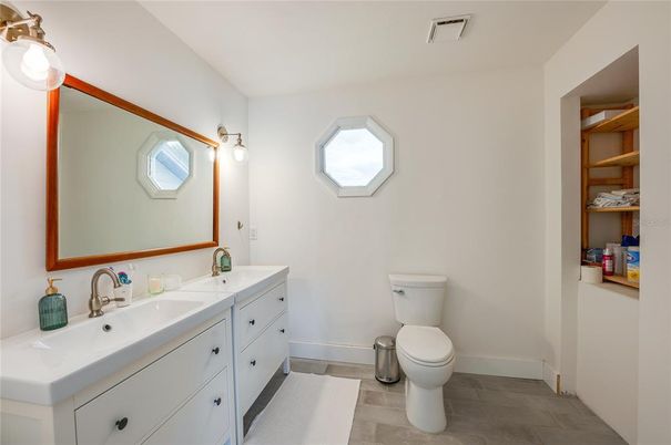 Bathroom, Dual Sink Vanities, Interior