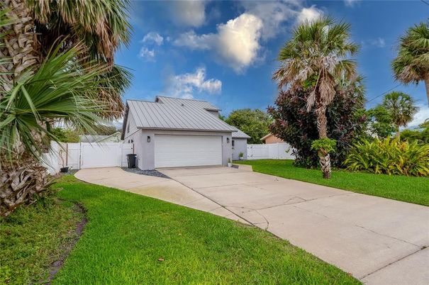 Backyard, Detached Garage, Exterior