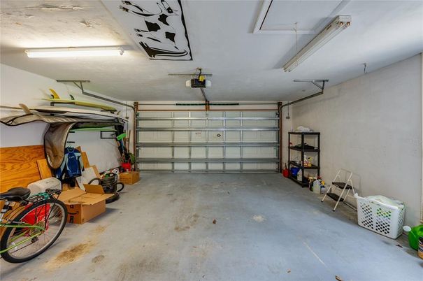 Garage, Interior