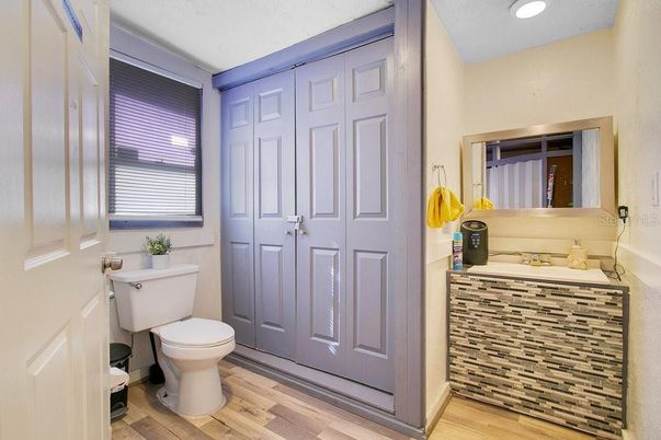 Bathroom, Interior, Recessed Lighting, Wood Texture Flooring