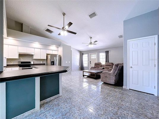 Interior, Kitchen, Living room, Stainless Steel Appliances